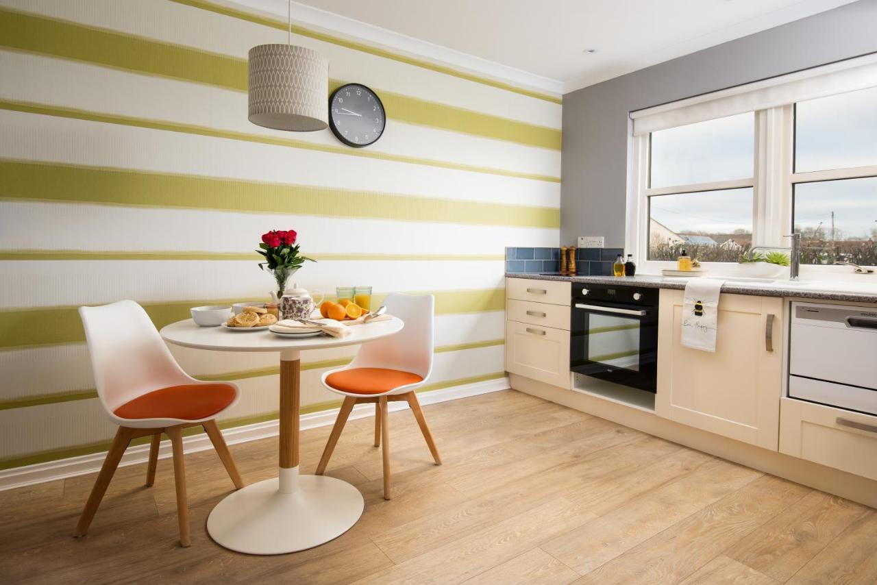 Bastle Retreats Farm Cottage Duns ภายนอก รูปภาพ
