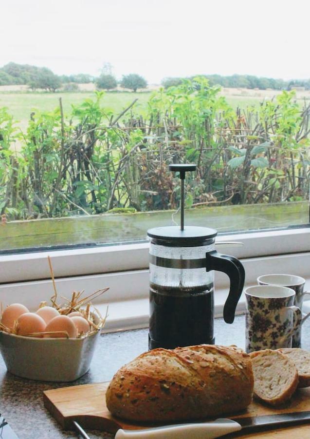 Bastle Retreats Farm Cottage Duns ภายนอก รูปภาพ